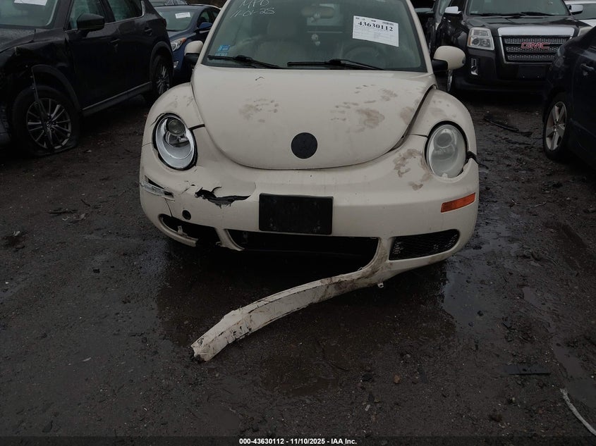 2010 Volkswagen New Beetle 2.5L VIN: 3VWRG3ALXAM007238 Lot: 43630112