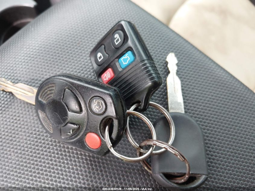 2008 Mazda Tribute I Sport VIN: 4F2CZ02Z38KM04621 Lot: 43630126