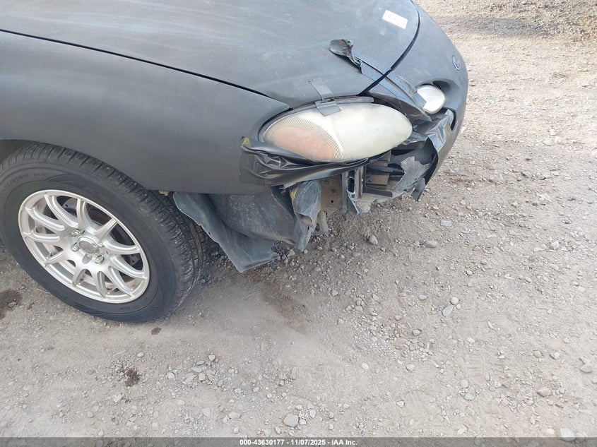 3FAKP113XYR172251 2000 FORD ESCORT photo no. 6