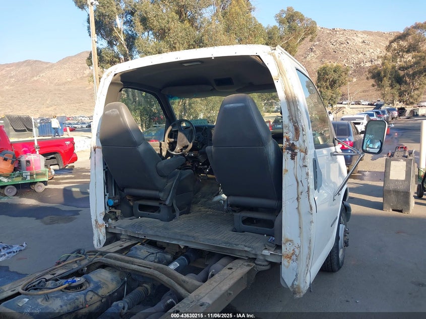 1GDJG31R421171406 2002 GMC SAVANA photo no. 6