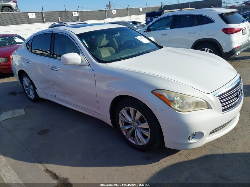 INFINITI M37