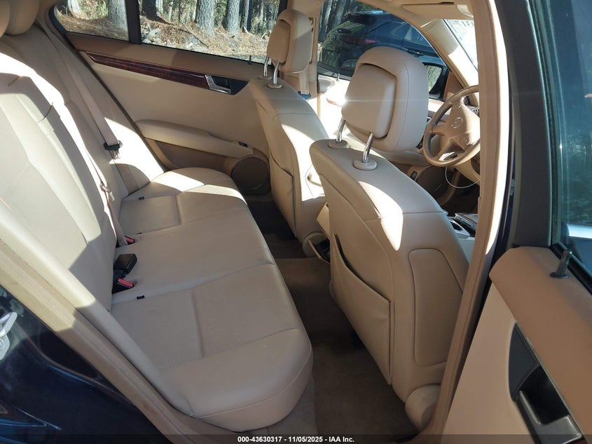 2008 Mercedes-Benz C 300 Luxury 4Matic/Sport 4Matic VIN: WDDGF81X88F076247 Lot: 43630317