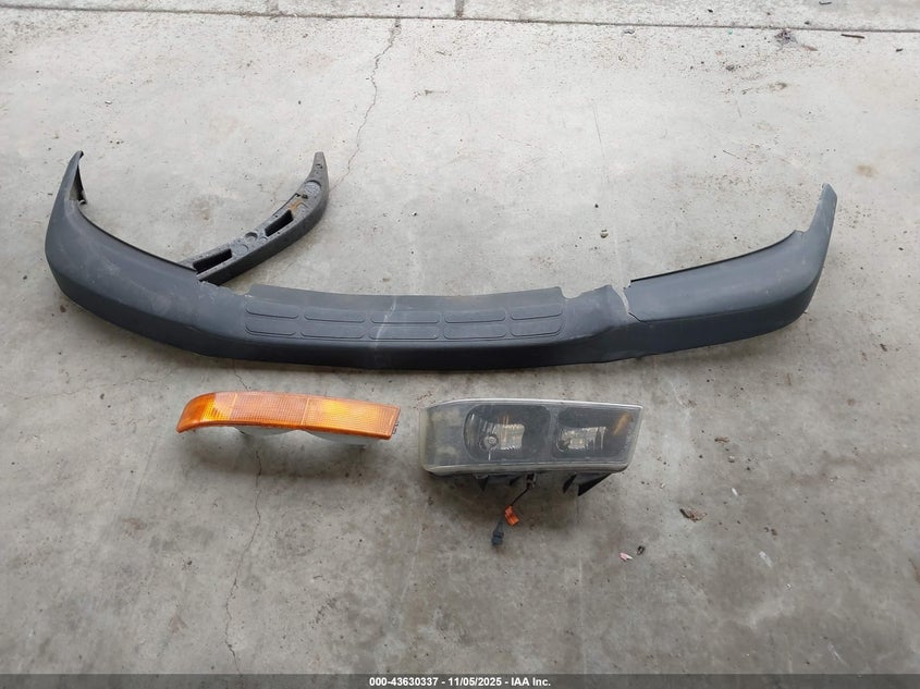 2007 GMC Savana Work Van VIN: 1GTHG352571173074 Lot: 43630337