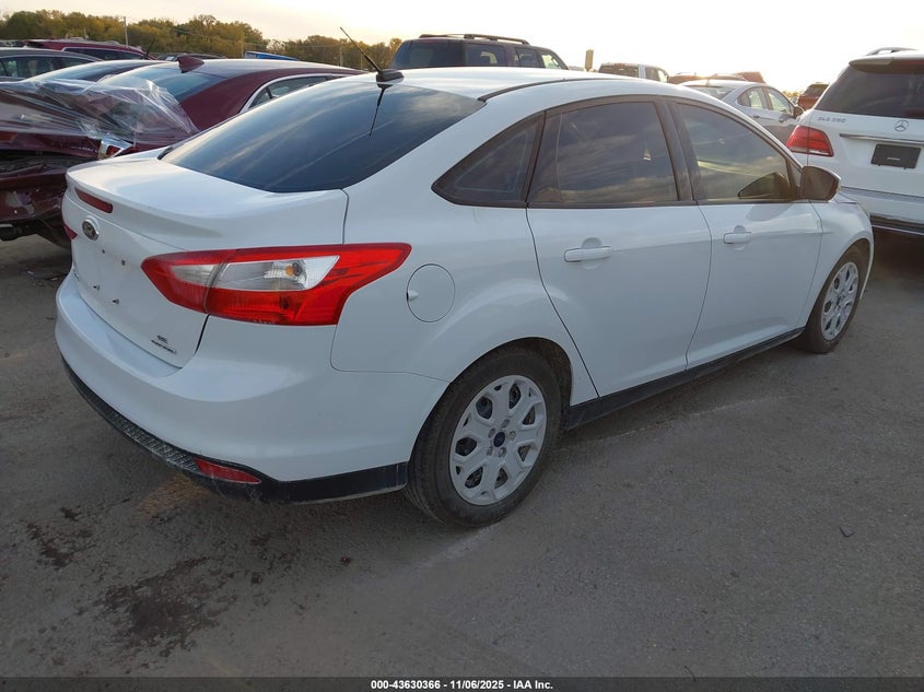 2014 FORD FOCUS SE - 1FADP3F23EL289183