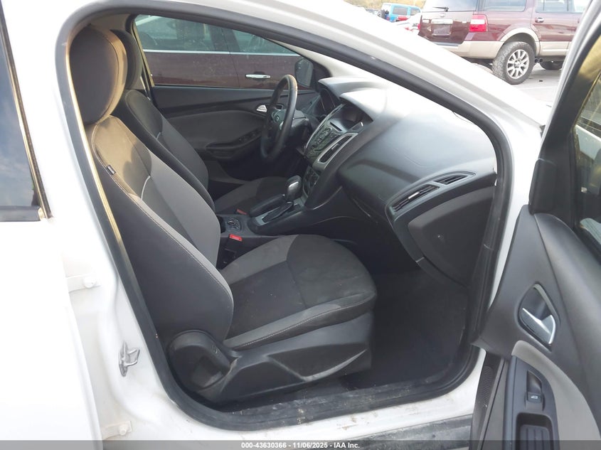 2014 FORD FOCUS SE - 1FADP3F23EL289183