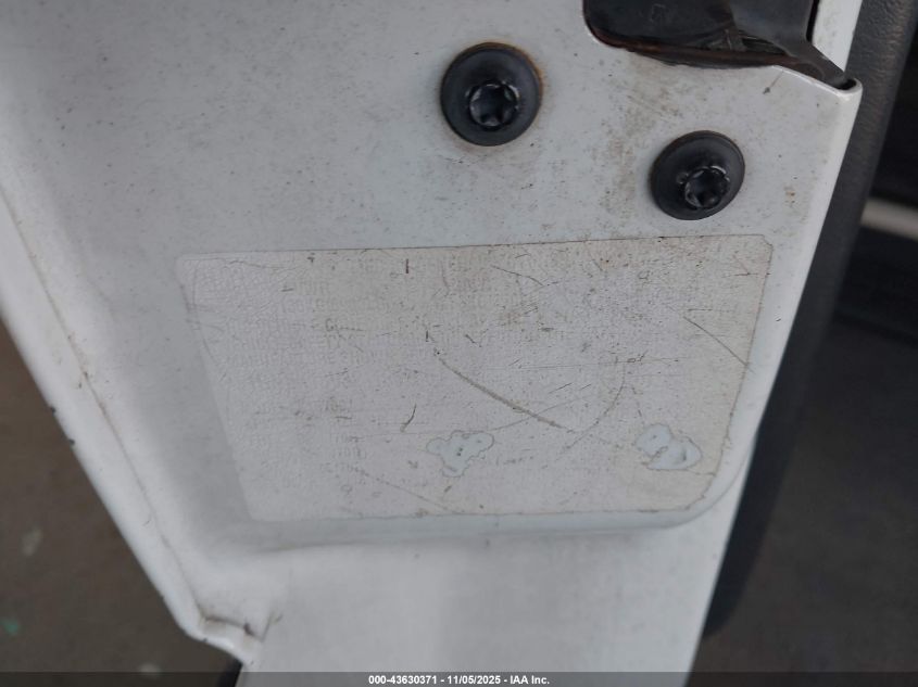 2002 Chevrolet Tahoe Ls VIN: 1GNEK13V32J135250 Lot: 43630371