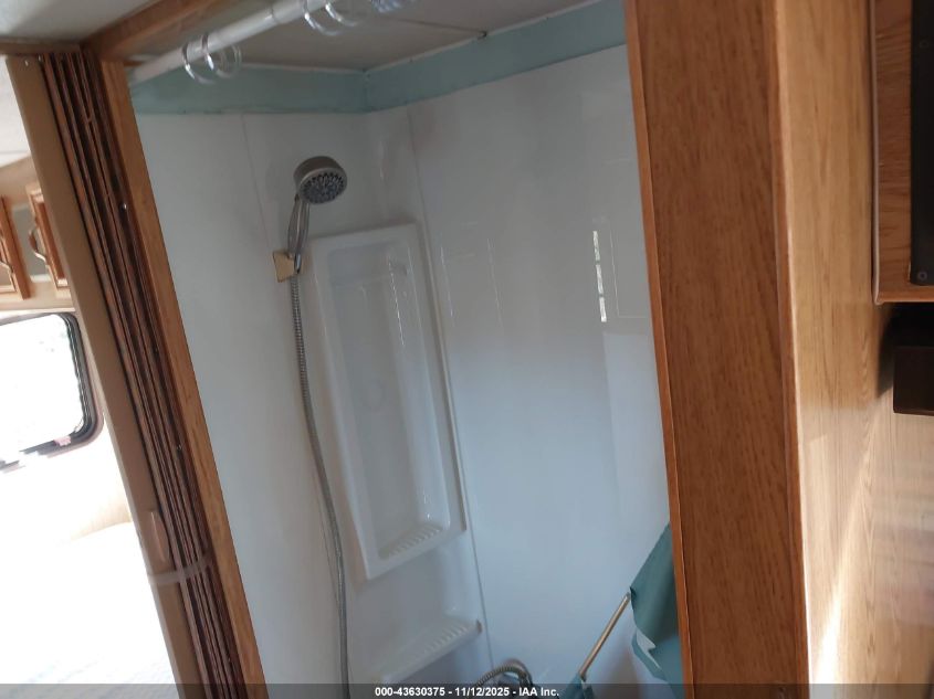 1992 Ford Econoline E350 Cutaway Van VIN: 1FDKE30G4NHA58058 Lot: 43630375