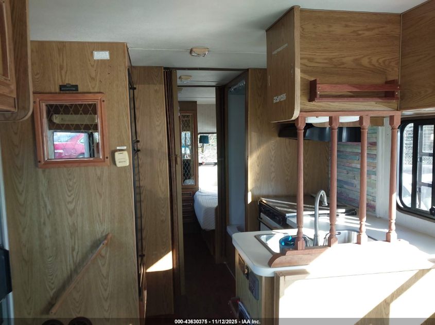 1992 Ford Econoline E350 Cutaway Van VIN: 1FDKE30G4NHA58058 Lot: 43630375