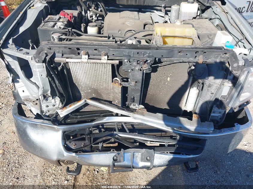 2015 NISSAN NV PASSENGER NV3500 HD SV V8 - 5BZAF0AA4FN852230