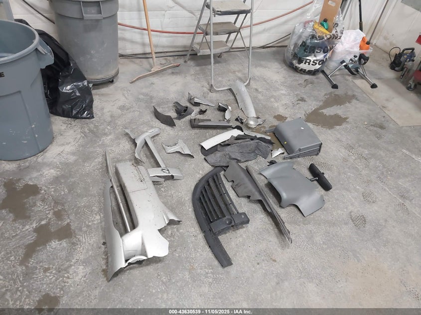 2005 Dodge Grand Caravan Sxt VIN: 2D4GP44L85R280675 Lot: 43630539