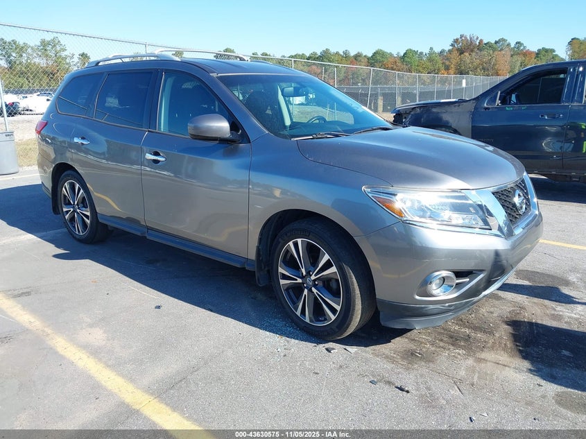 NISSAN PATHFINDER SV