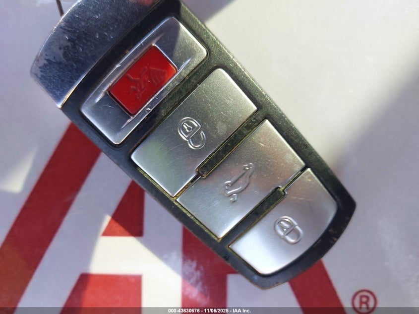 2008 Volkswagen Passat Komfort VIN: WVWAK73C28E159002 Lot: 43630676