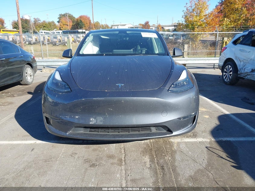 2023 Tesla Model Y Awd/Long Range Dual Motor All-Wheel Drive VIN: 7SAYGAEE0PF710166 Lot: 43630703