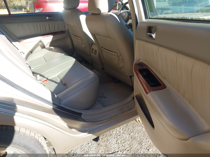 4T1BF30KX5U109426 2005 TOYOTA CAMRY photo no. 8