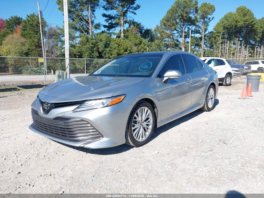 2018 TOYOTA CAMRY XLE 4T1B11HK4JU053288