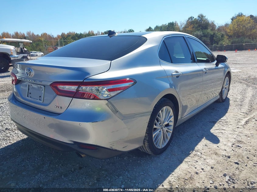 2018 TOYOTA CAMRY XLE 4T1B11HK4JU053288