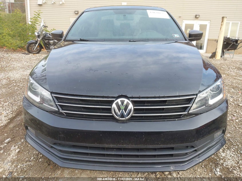 2016 VOLKSWAGEN JETTA 1.8T SPORT - 3VWD17AJXGM404734