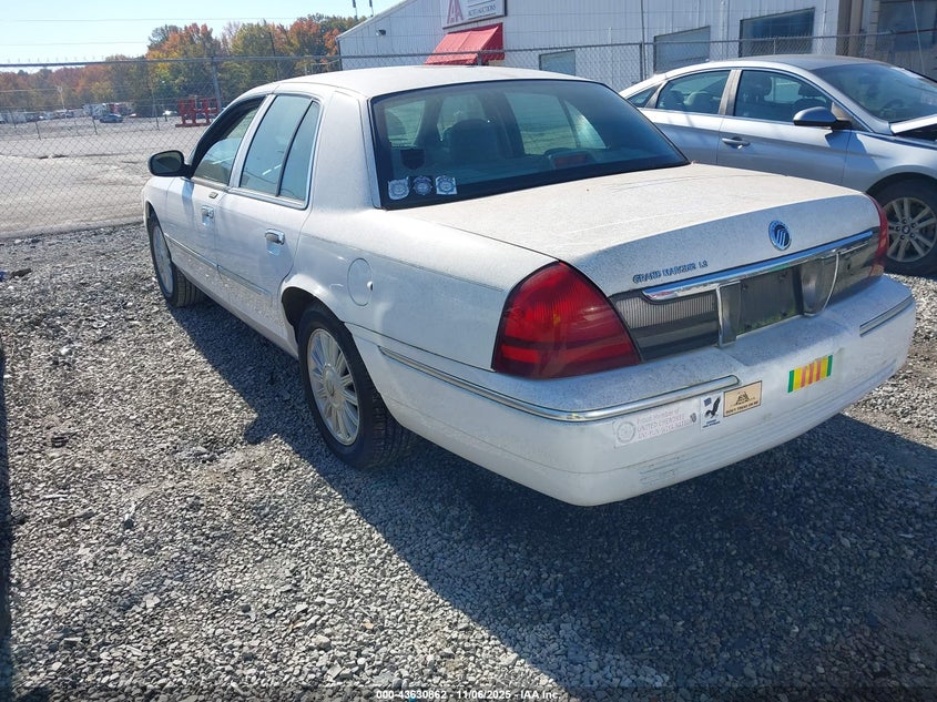 2MEFM75V28X650651 2008 MERCURY GRAND MARQUIS photo no. 3