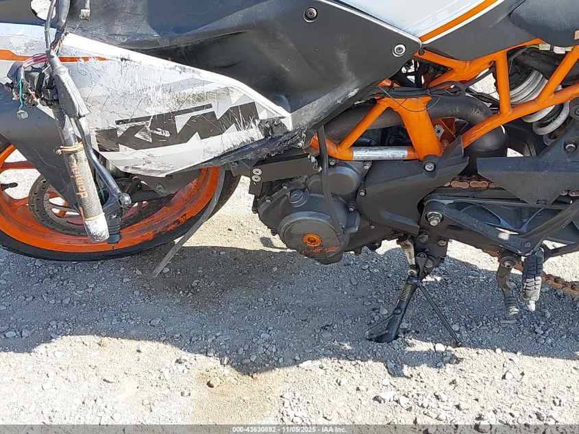 2015 Ktm 390 Duke VIN: MD2JYJ404FC217422 Lot: 43630892