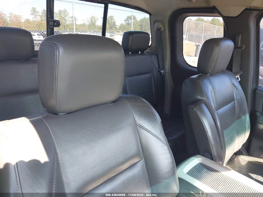 2004 Nissan Titan Le VIN: 1N6AA06A74N542929 Lot: 43630956