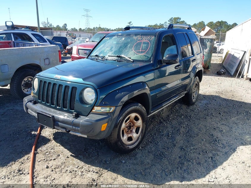1J8GK38K25W638439 2005 JEEP LIBERTY (NORTH AMERICA) photo no. 2