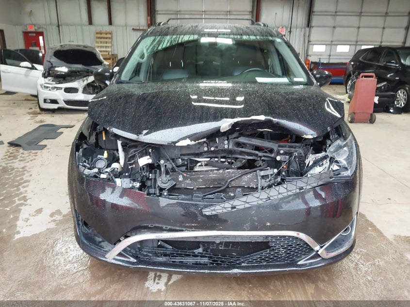 2017 Chrysler Pacifica Touring-L VIN: 2C4RC1BG6HR635434 Lot: 43631067