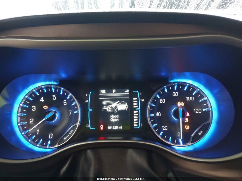 2017 Chrysler Pacifica Touring-L VIN: 2C4RC1BG6HR635434 Lot: 43631067