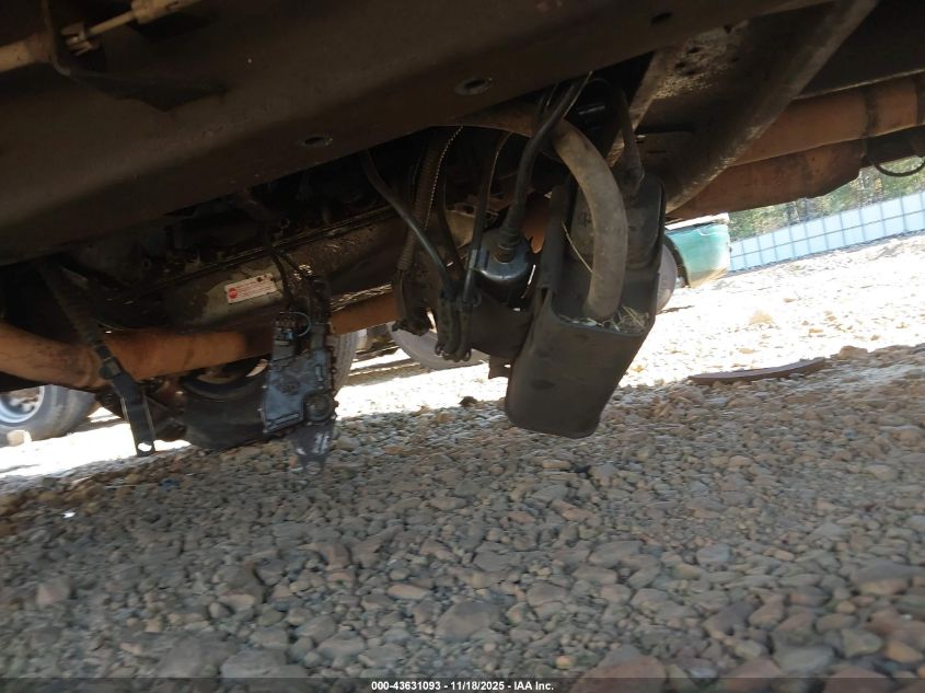 2001 GMC Savana Special VIN: 1GDJG31R511211040 Lot: 43631093