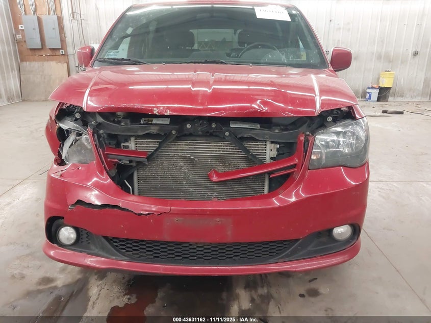 2016 Dodge Grand Caravan R/T VIN: 2C4RDGEG9GR219422 Lot: 43631162