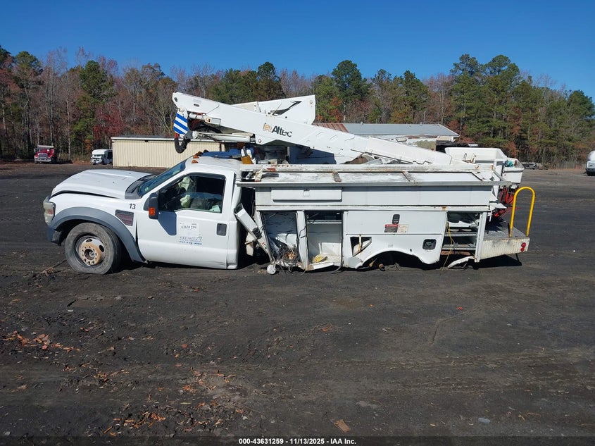 2008 Ford F-550 Chassis Xl/Xlt VIN: 1FDAF57R88EE29031 Lot: 43631259