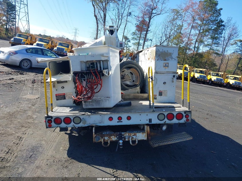 2008 Ford F-550 Chassis Xl/Xlt VIN: 1FDAF57R88EE29031 Lot: 43631259