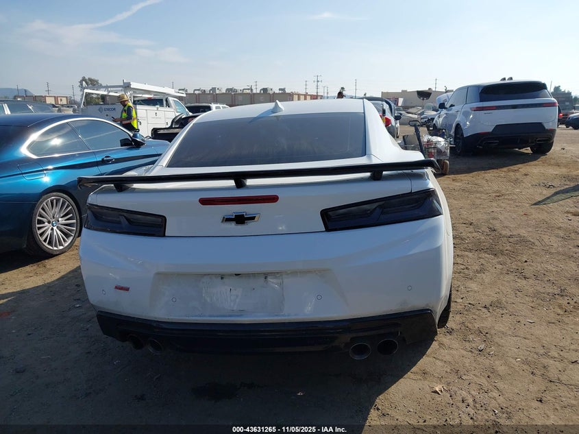 2017 Chevrolet Camaro 2Ss VIN: 1G1FH1R71H0178870 Lot: 43631265