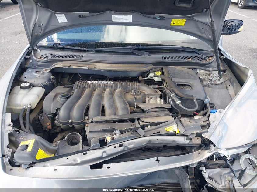 2005 Volvo S40 2.4I VIN: YV1MS382152109558 Lot: 43631302