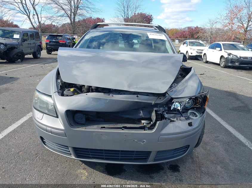 2005 Volvo S40 2.4I VIN: YV1MS382152109558 Lot: 43631302