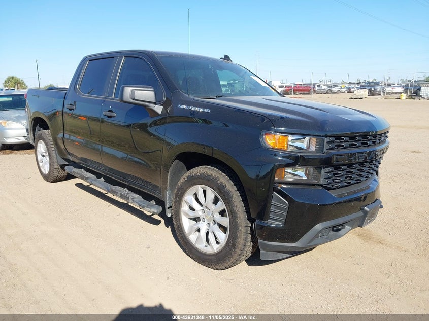 CHEVROLET SILVERADO 1500 2WD SHORT BED CUSTOM