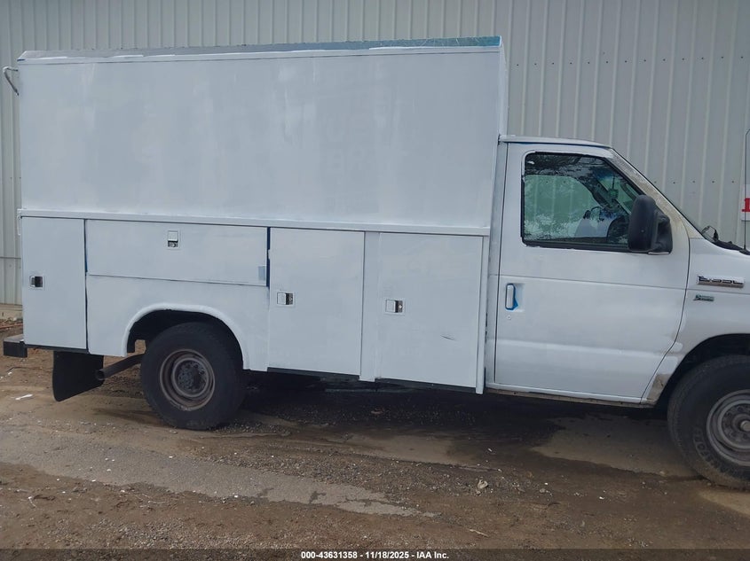 2016 Ford E-350 Cutaway VIN: 1FDWE3FL6GDC28338 Lot: 43631358
