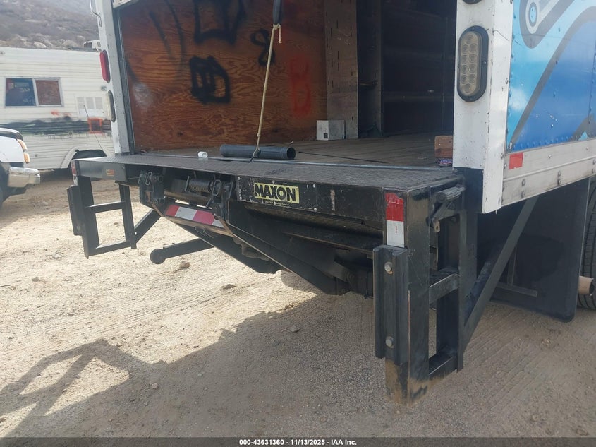 2018 Ford E-450 Cutaway VIN: 1FDXE4FS1JDC38333 Lot: 43631360