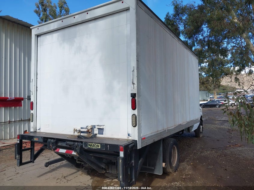 1FDXE4FS1JDC38333 2018 FORD ECONOLINE photo no. 4
