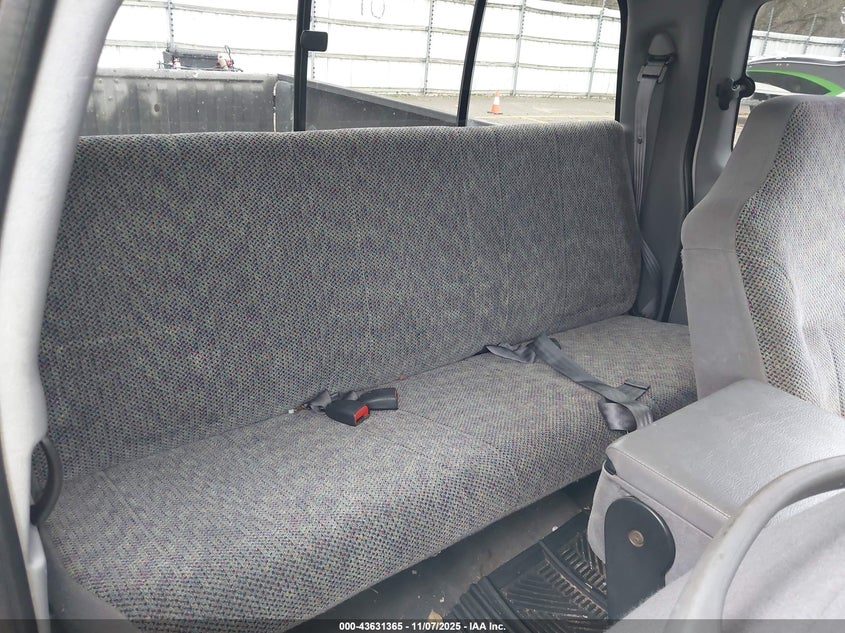 1999 Dodge Ram 1500 St VIN: 1B7HF13Z4XJ548587 Lot: 43631365