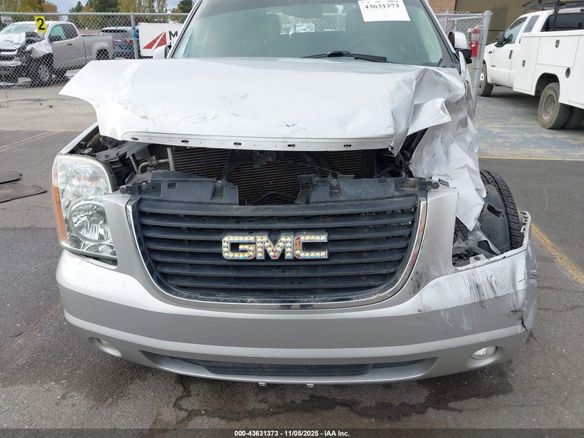 2013 GMC YUKON SLT - 1GKS1CE05DR272744