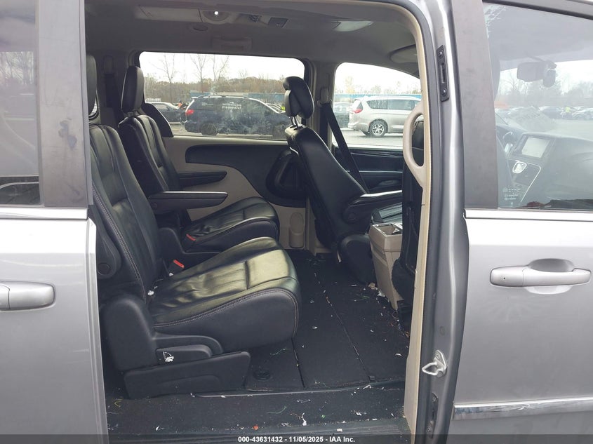 2014 Chrysler Town & Country Touring VIN: 2C4RC1BG9ER435921 Lot: 43631432