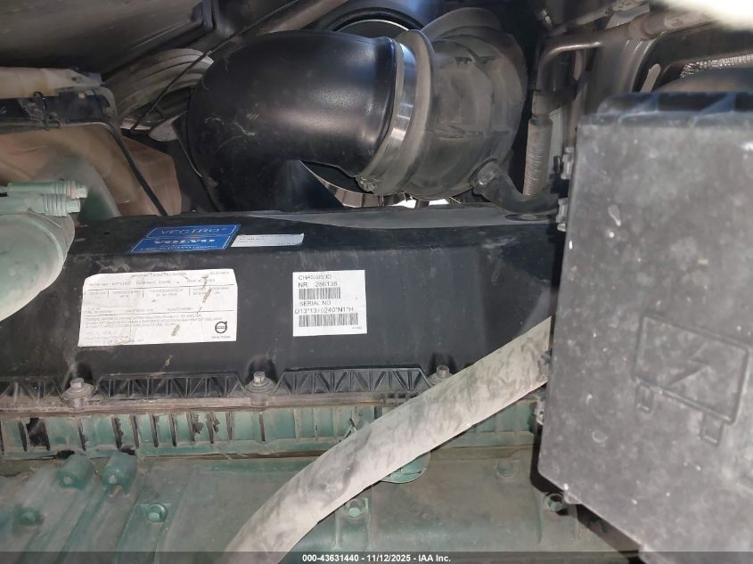 2022 Volvo Vnr VIN: 4V4WC9EG6NN286138 Lot: 43631440