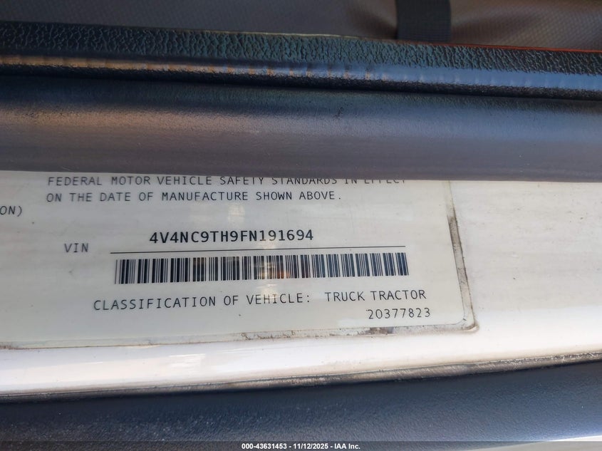 4V4NC9TH9FN191694 2015 VOLVO  photo no. 8