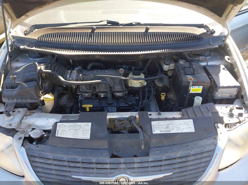 2005 Chrysler Town & Country Touring VIN: 2C4GP54L65R186636 Lot: 43631508