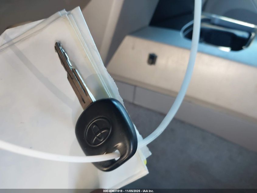 2005 Toyota 4Runner Sr5 V6 VIN: JTEBU14R658044004 Lot: 43631518