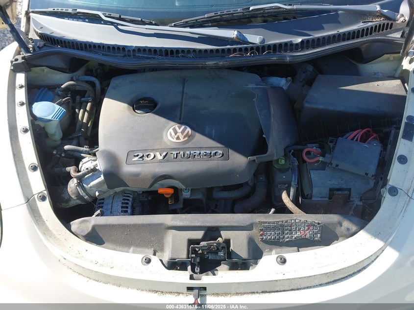 2005 Volkswagen New Beetle Gls 1.8T VIN: 3VWCD31Y75M307402 Lot: 43631575