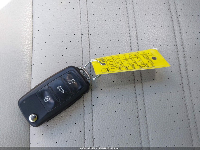 2016 VOLKSWAGEN JETTA 1.8T SPORT - 3VWD17AJ1GM306045