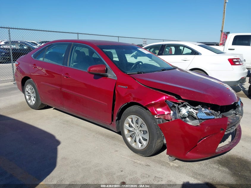 TOYOTA CAMRY HYBRID LE