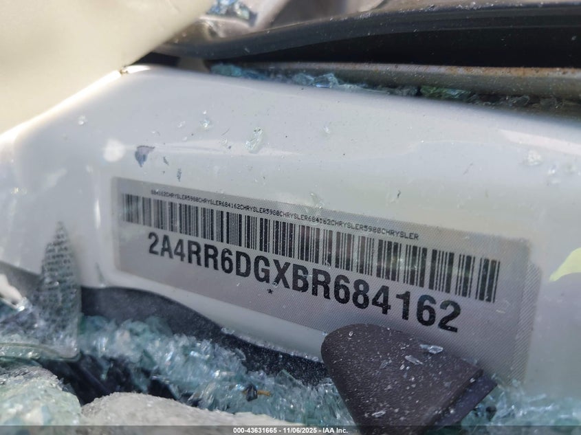 2011 Chrysler Town & Country Limited VIN: 2A4RR6DGXBR684162 Lot: 43631665