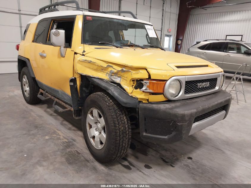 JTEBU11F270022450 TOYOTA FJ CRUISER Photo 1